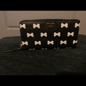 Kate Spade Continental Wallet